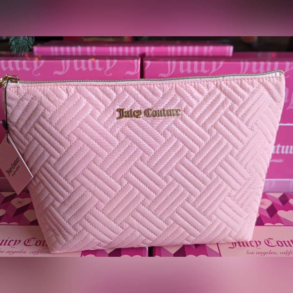 BNWT Juicy Couture Light Pink Cosmetics Bag And Travel Bottle
